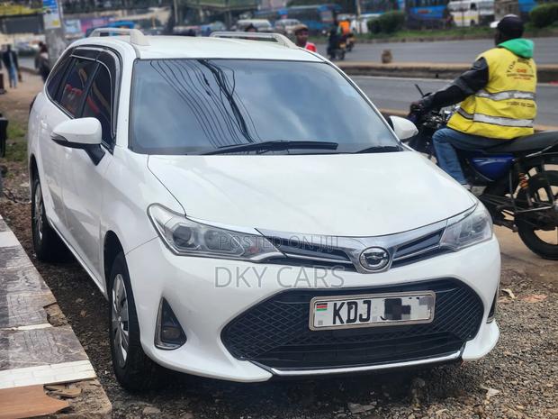 Toyota Corolla Fielder 2016 White
