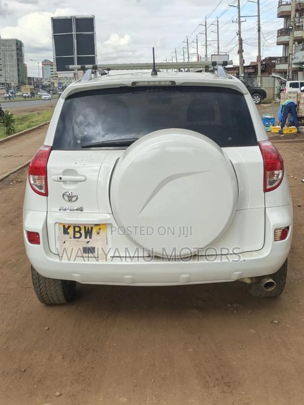 Toyota RAV4 2007 White