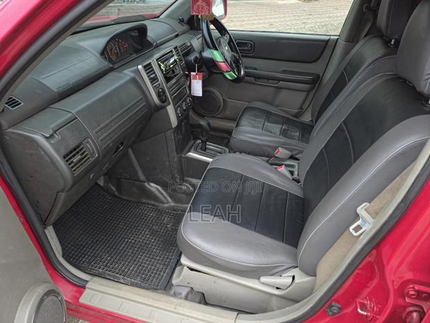 Nissan X-Trail 2005 Red