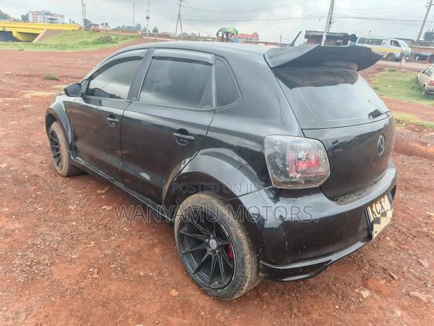 Volkswagen Polo 2012 Black