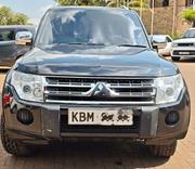 Mitsubishi Pajero 3.2 Di-Dc GLS 2010 Black for sale
