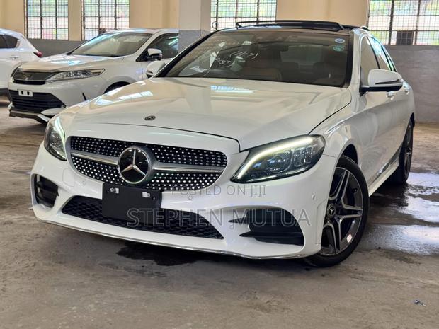 Mercedes-Benz C200 2020 White