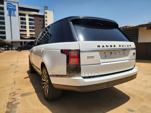 Land Rover Range Rover Vogue 2013 White