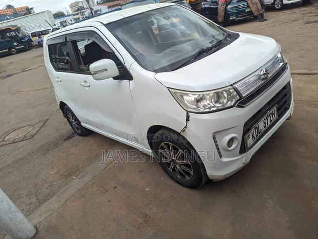 Suzuki Wagon R 2015 White