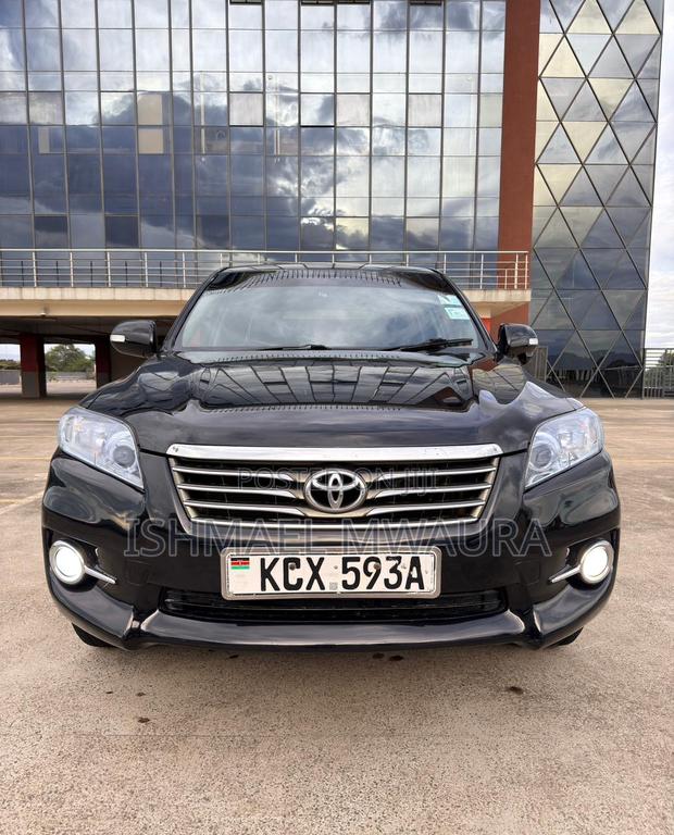 Toyota Vanguard 2012 Black