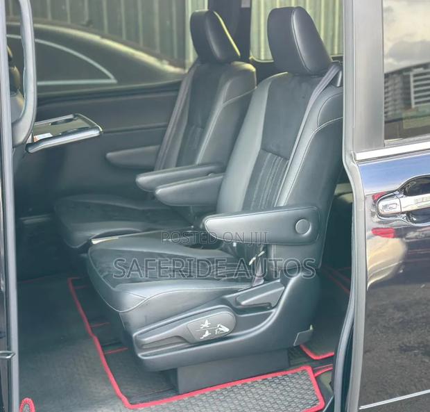 Toyota Esquire 2020 Black