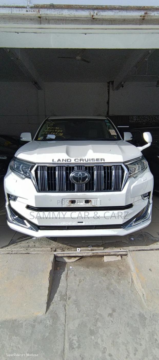 Toyota Land Cruiser Prado 2019 White