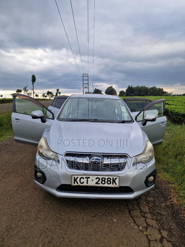 Subaru Impreza 2.0i Hatchback CVT 2012 Silver