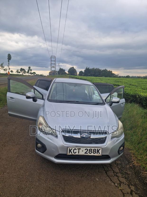 Subaru Impreza 2.0i Hatchback CVT 2012 Silver