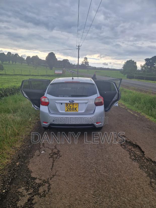 Subaru Impreza 2.0i Hatchback CVT 2012 Silver