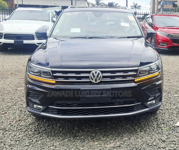Volkswagen Tiguan 2.0T SEL Premium R-Line AWD 4MOTION 2020 Black
