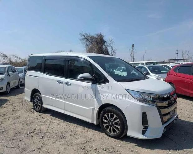 Toyota Noah 2.0 FWD (7 Seater) 2020 White