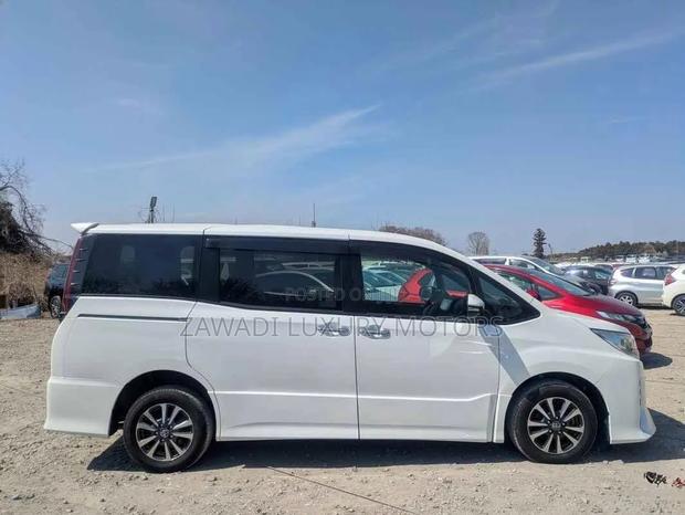 Toyota Noah 2.0 FWD (7 Seater) 2020 White