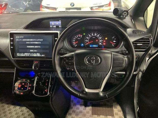 Toyota Noah 2.0 FWD (7 Seater) 2020 White