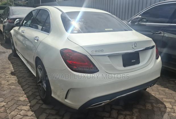 Mercedes-Benz C200 2019 White
