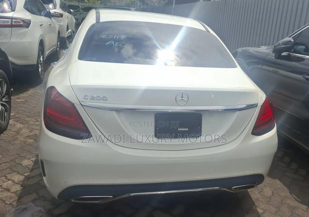 Mercedes-Benz C200 2019 White