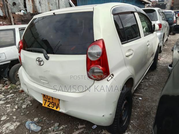Toyota Passo 2012 White