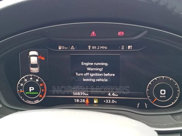 Audi A4 2.0T ultra Premium FWD 2018 White