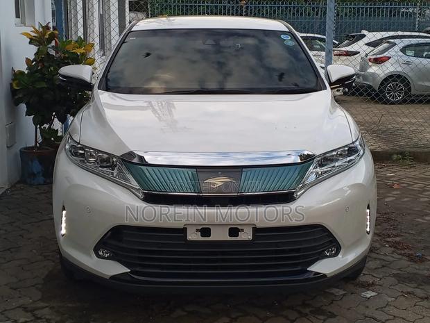 Toyota Harrier 2.0 4WD 2019 Off white