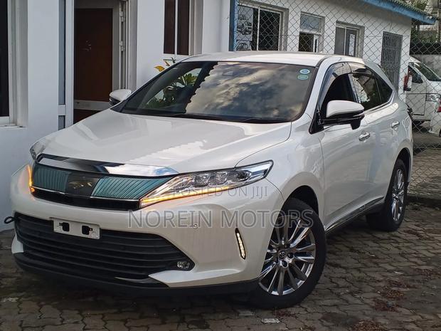 Toyota Harrier 2.0 4WD 2019 Off white