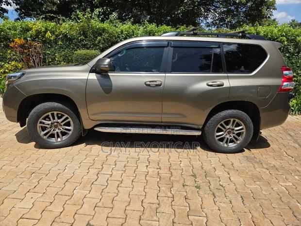 Toyota Land Cruiser Prado 3.0 TD 2013 Gold