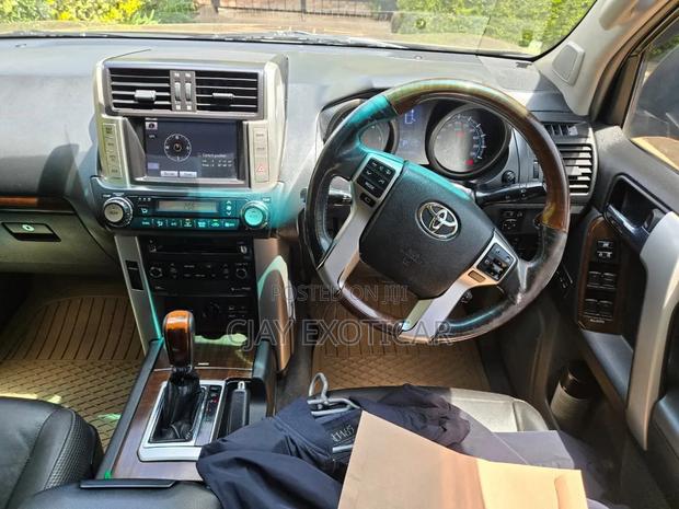 Toyota Land Cruiser Prado 3.0 TD 2013 Gold