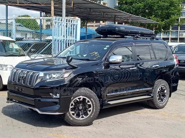 Toyota Land Cruiser Prado 2.8 2019 Matt Black