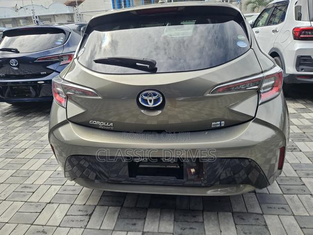 Toyota Corolla 2019 Green