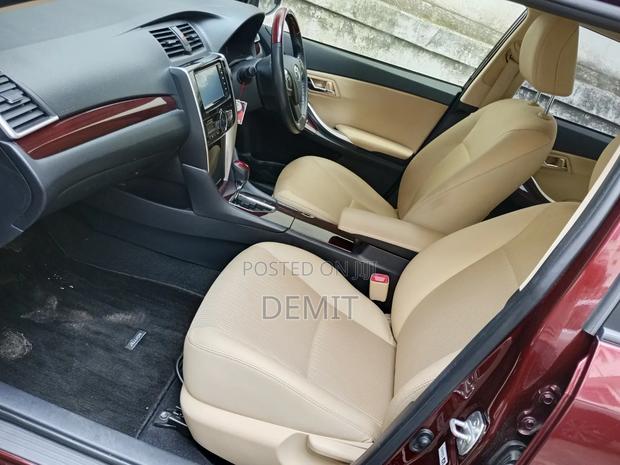 Toyota Allion 2018 Maroon