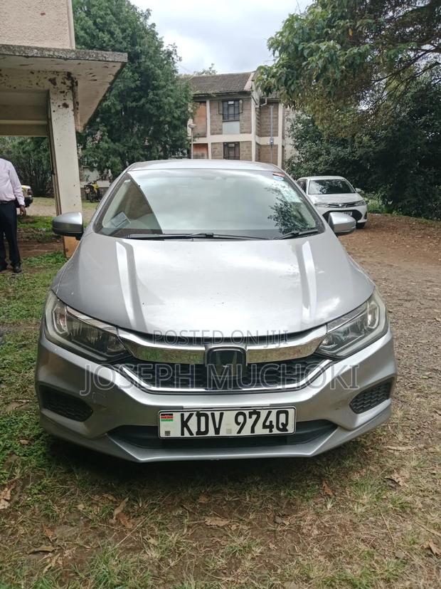 Honda Grace 2018 Silver