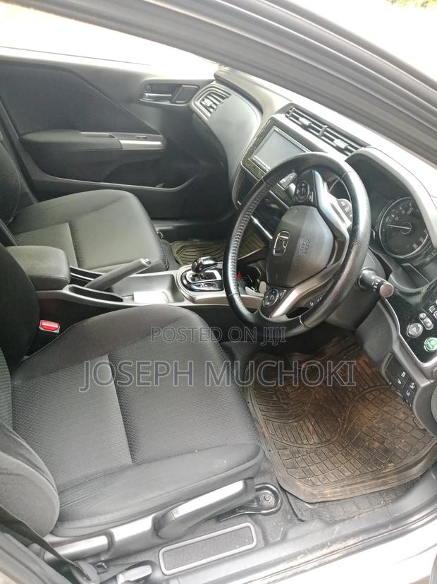 Honda Grace 2018 Silver