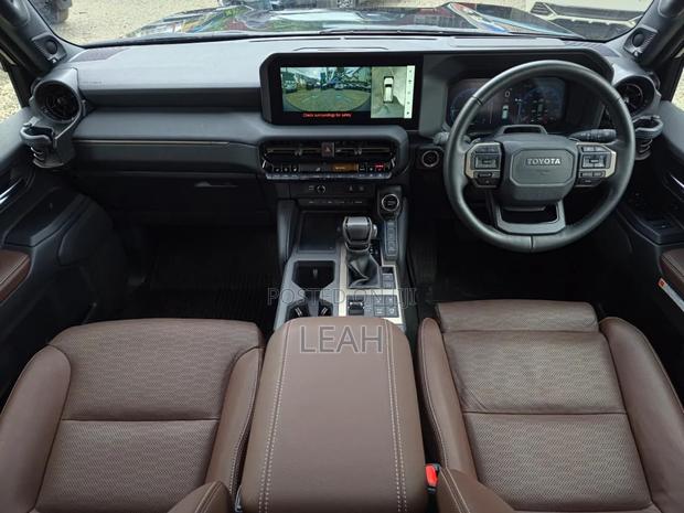 Toyota Land Cruiser 2024 Black