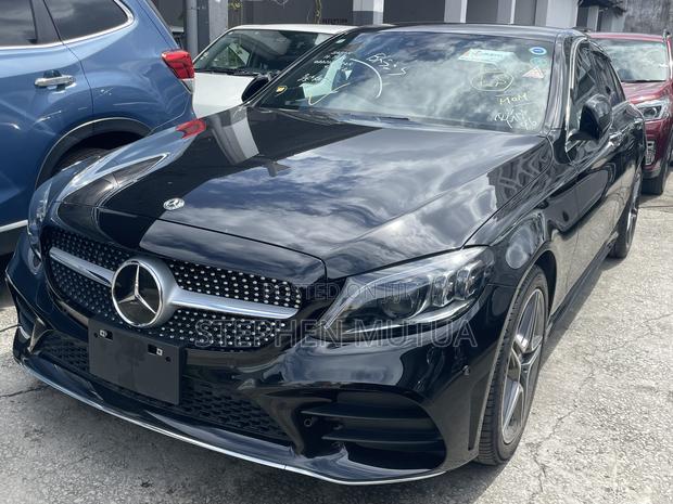 Mercedes-Benz C200 2020 Black