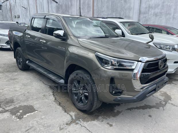 Toyota Hilux Revo Double Cab Deisel 2.4 AWD 2020 Gray