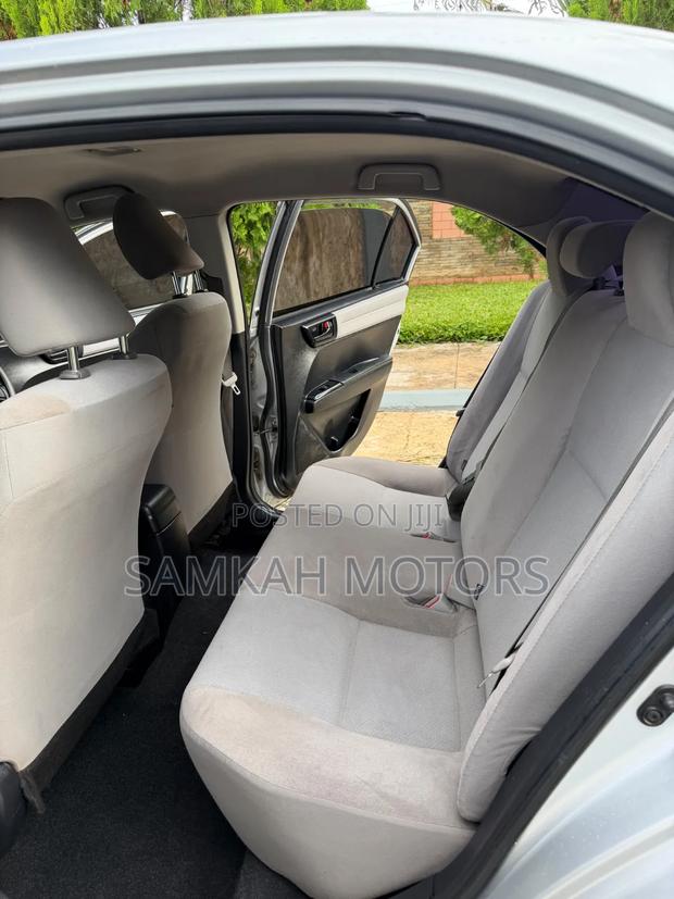Toyota Axio 2016 Silver