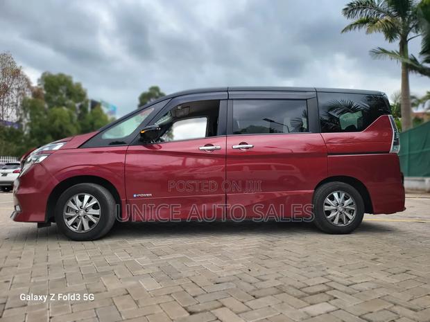 Nissan Serena 2019 Maroon