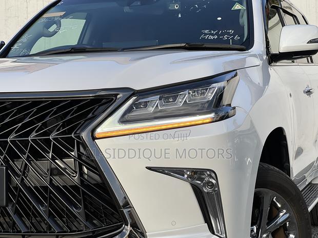 Lexus LX 2020 White