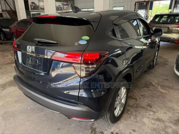 Honda Vezel 2018 Black