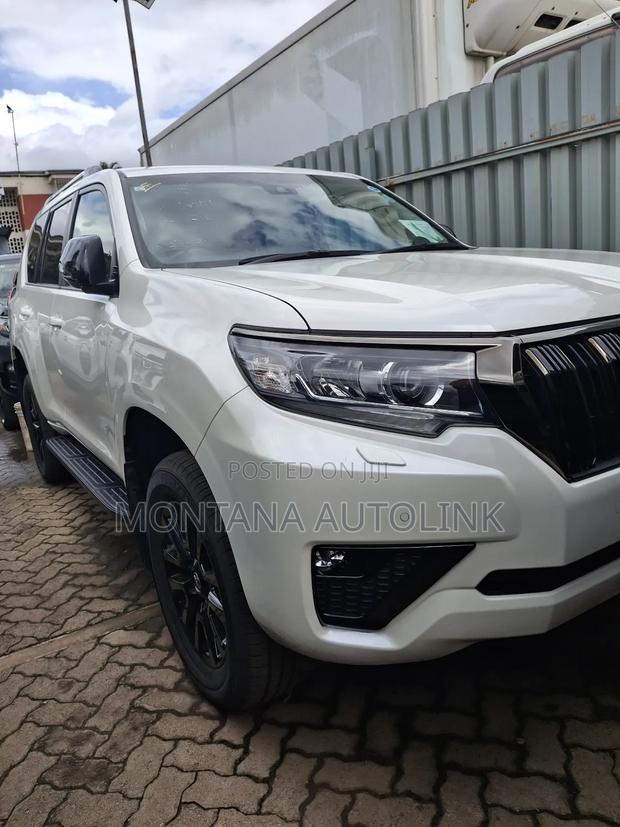 Toyota Land Cruiser Prado 2.7 2021 Pearl