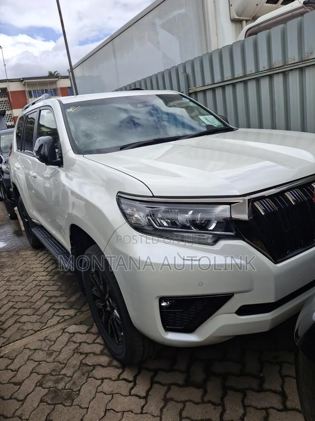 Toyota Land Cruiser Prado 2.7 2021 Pearl