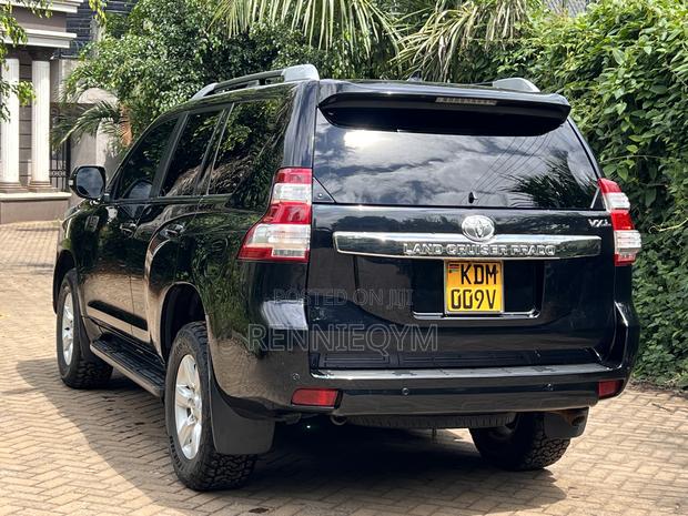 Toyota Land Cruiser Prado 2.8 D-4D 2016 Black