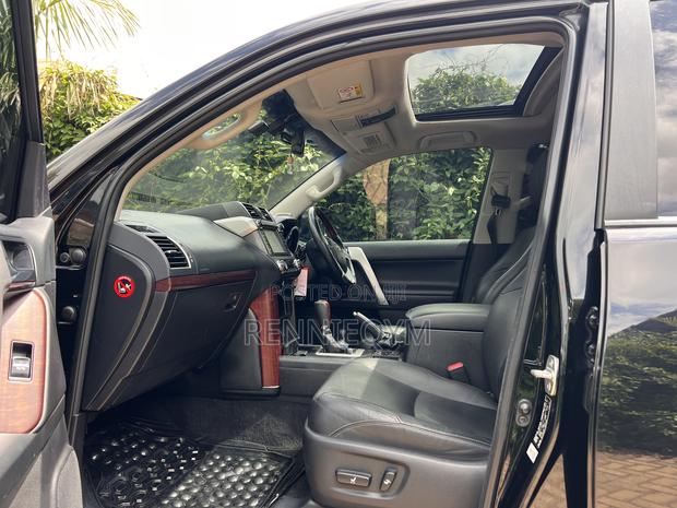 Toyota Land Cruiser Prado 2.8 D-4D 2016 Black