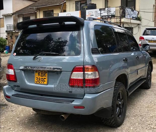 Toyota Land Cruiser 2007 Blue