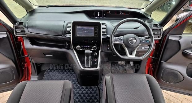 Nissan Serena 2019 Red