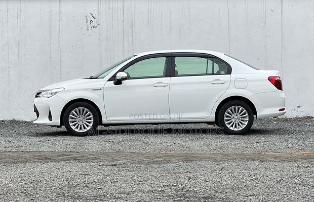 Toyota Axio 2018 White