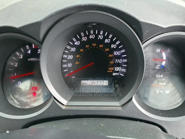 Toyota Hilux 2009 Silver
