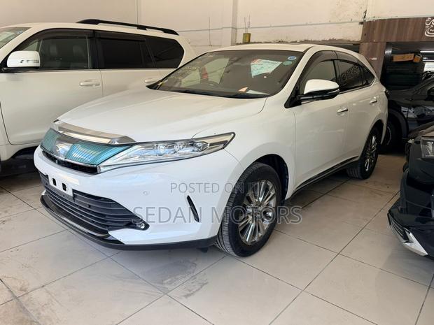 Toyota Harrier 2019 Ivory