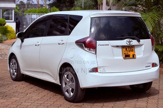Toyota Ractis 2014 Black