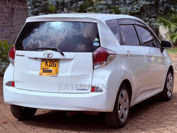 Toyota Ractis 2014 Black