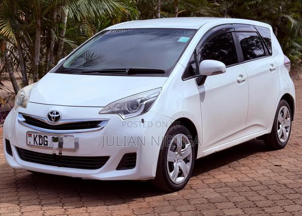 Toyota Ractis 2014 Black